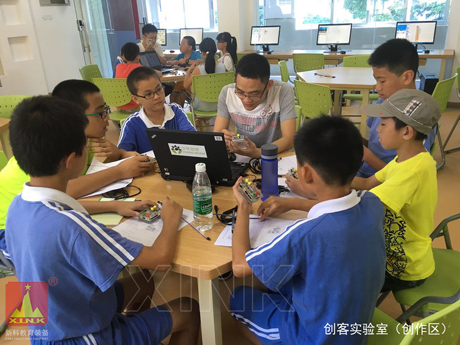 <a href='http://www.cjb148.com' target='1' style='font-size:14px; font-weight:bold; color:#0080ff;'>創客實驗室</a>