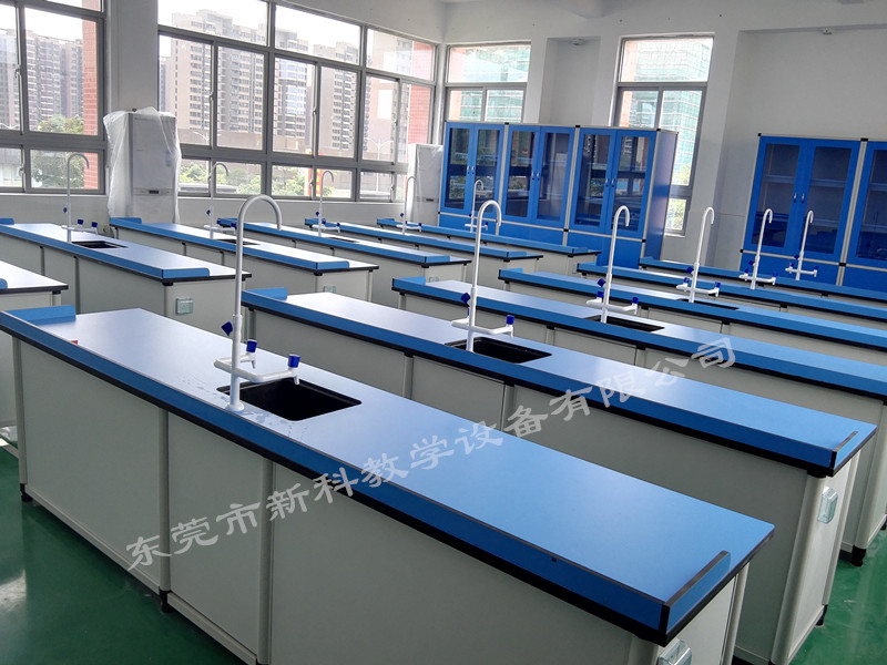 <a href='http://www.cjb148.com/chanpin/53-1.html' target='1' style='font-size:18px; font-weight:bold; color:#000000;'>科學實驗室</a>廠家