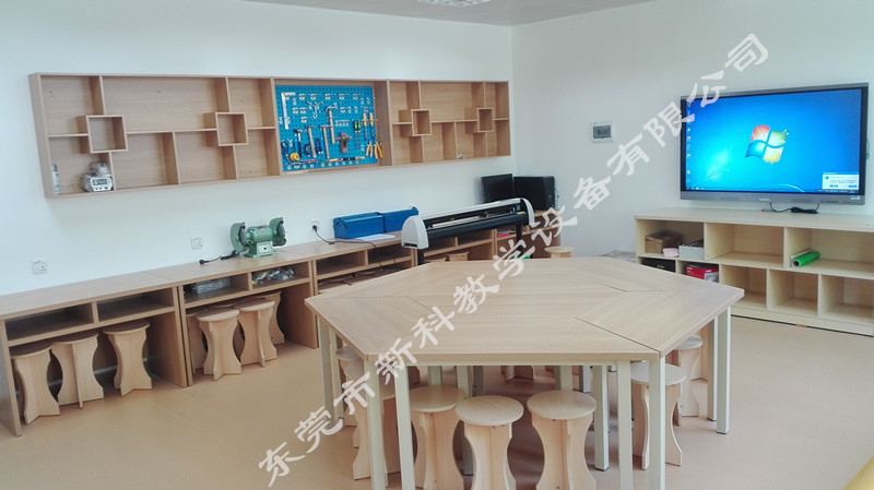<a href='http://www.cjb148.com' target='1' style='font-size:14px; font-weight:bold; color:#0080ff;'>創(chuàng)客實(shí)驗(yàn)室</a>