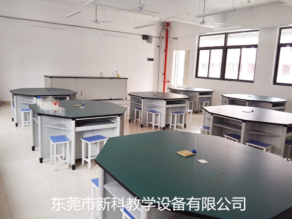 <a href='http://www.cjb148.com/' target='1' style='font-size:14px; font-weight:bold; color:#0080ff;'>物理實(shí)驗(yàn)室</a>設(shè)備