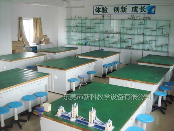 <a href='http://www.cjb148.com/chanpinyiji/37-1.html' target='1' style='font-size:18px; font-weight:bold; color:#ff0000;'>通用技術實驗室設備</a>