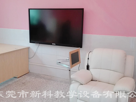 <a href='http://www.cjb148.com' target='1' style='font-size:14px; font-weight:bold; color:#0080ff;'>心理咨詢室</a>布置